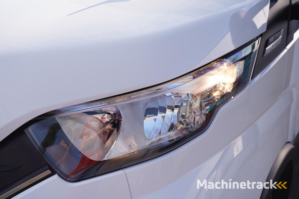 Iveco Daily 35C14 140 pk Automaat Bakwagen 30M3 Airco, Camera Luchtvering, Dakspoiler, Dubbel Lucht LxBxH 530x227x240 cm, 3-Zits