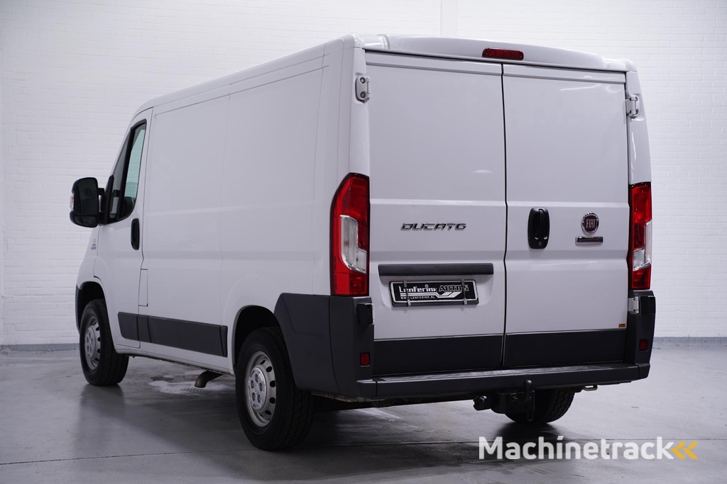 Fiat Ducato 2.3 MultiJet 130 pk L1H1 Airco, Trekhaak Laadruimte Pakket, NAP, 3-Zits