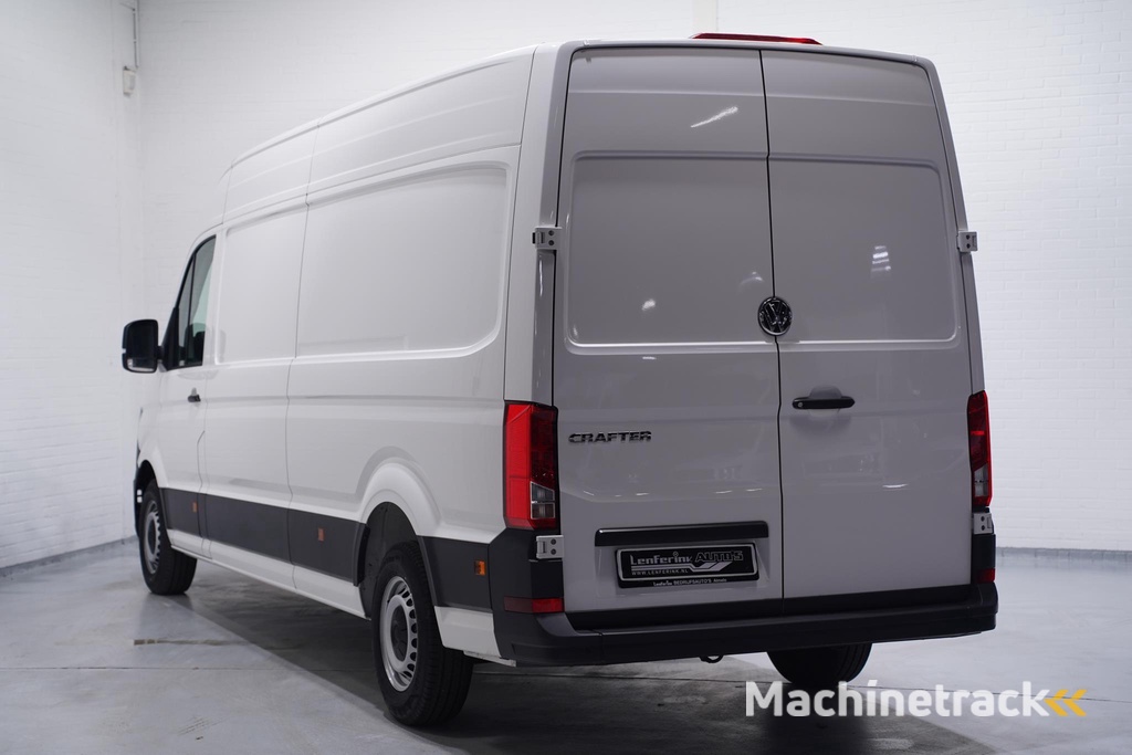 Volkswagen Crafter 2.0 TDI 140 pk L4H3 DSG Automaat Airco, PDC V+A Cruise Control, Bluetooth, 3-Zits, Nieuw
