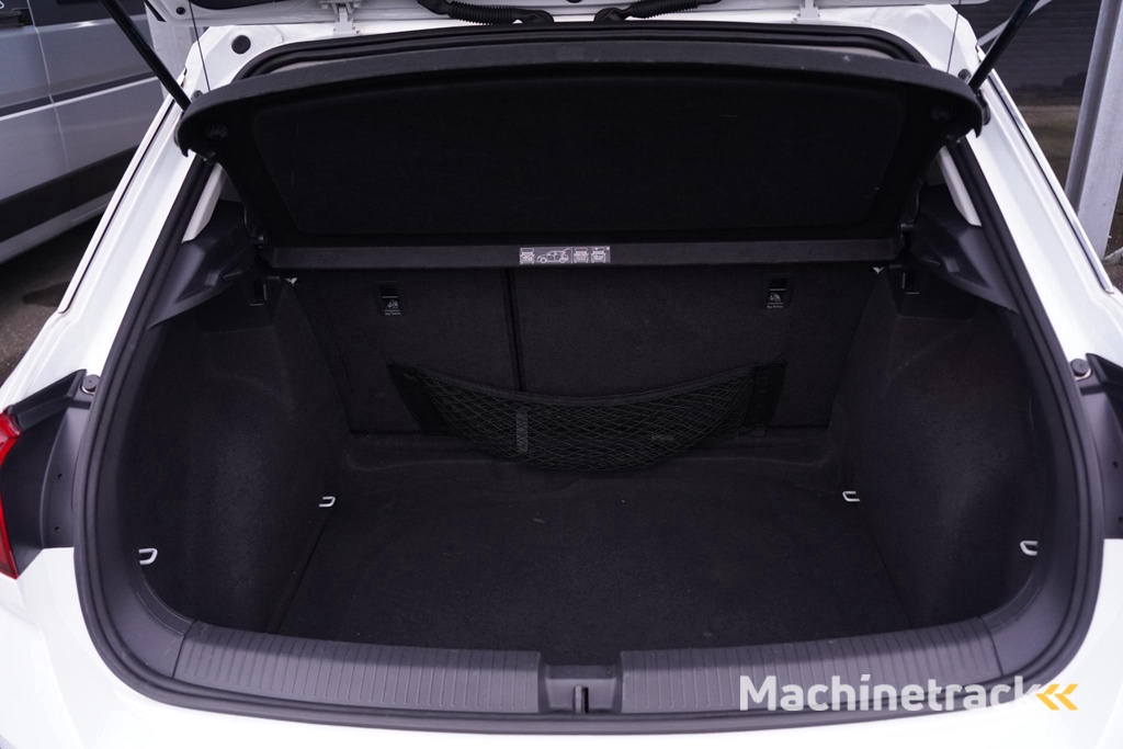 Volkswagen T-Roc 1.6 TDI Clima Apple Carplay PDC v+a Stoelverwarming