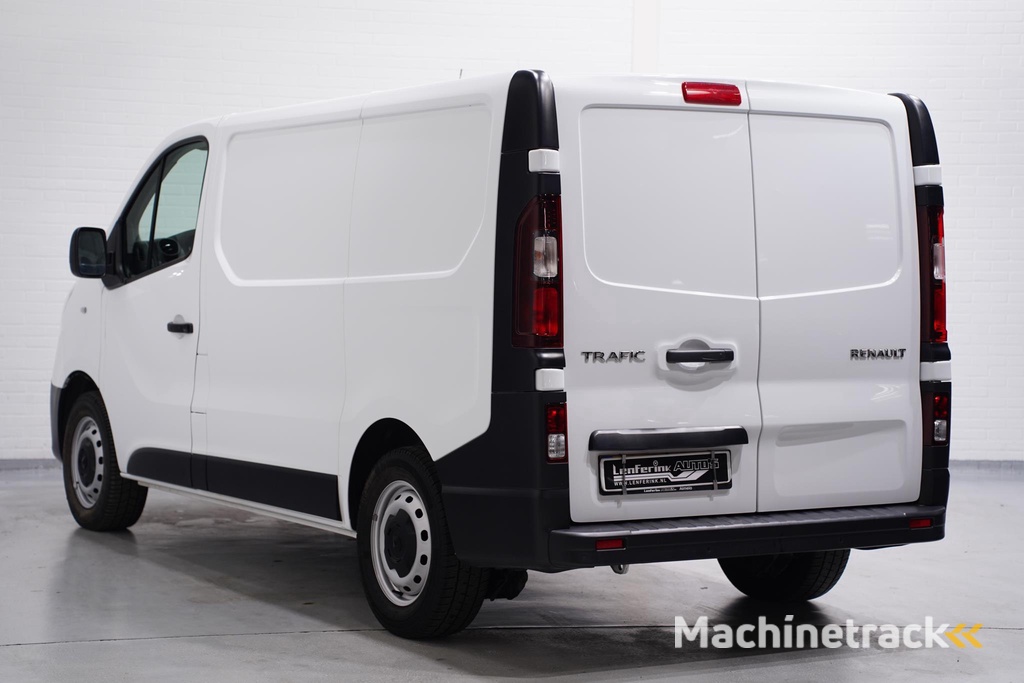 Renault Trafic 2.0 DCi 120 pk L1H1 Airco, Keyless Entry PDC achter, Laaduimte pakket, Slechts 42 dkm !!