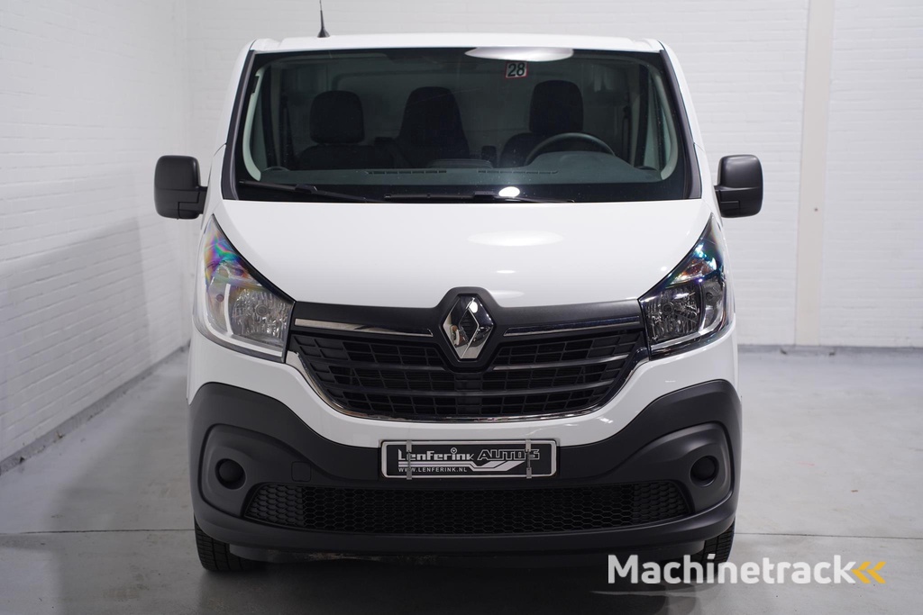 Renault Trafic 2.0 DCi 120 pk L1H1 Airco, Keyless Entry PDC achter, Laaduimte pakket, Slechts 42 dkm !!