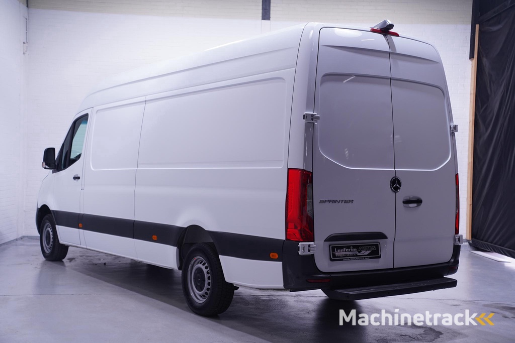 Mercedes-Benz Sprinter 317 CDI 170 pk L3H2 Automaat Airco, Camera