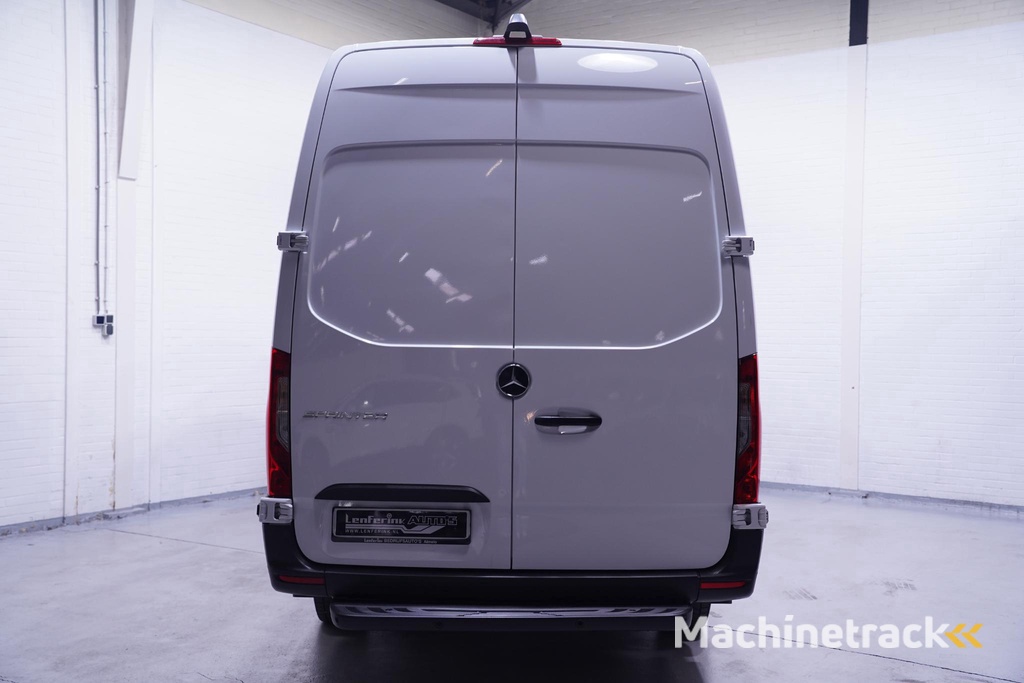 Mercedes-Benz Sprinter 317 CDI 170 pk L3H2 Automaat Airco, Camera