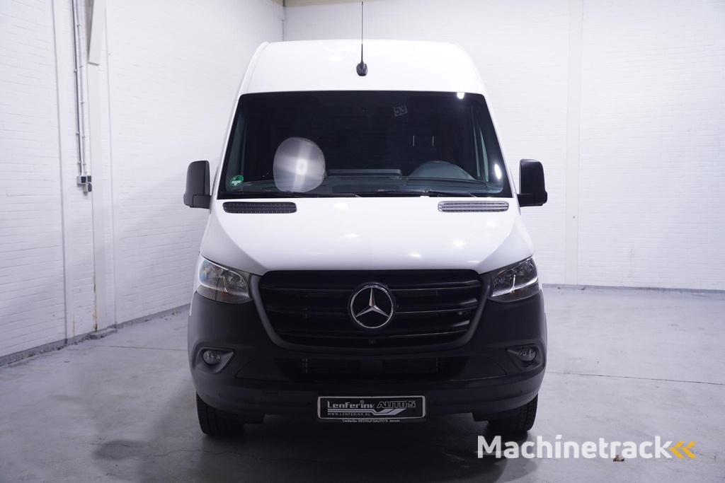 Mercedes-Benz Sprinter 317 CDI 170 pk L3H2 Airco, 360 Camera Laadruimte Pakket, PDC V+A, 270 Graden Deuren, 3-Zits
