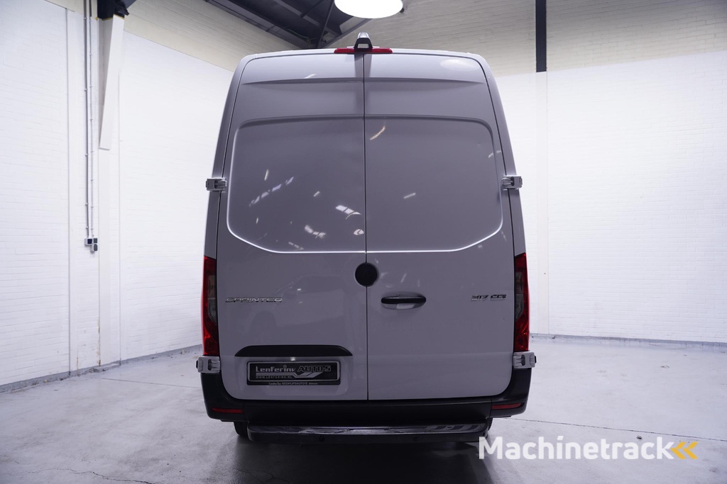 Mercedes-Benz Sprinter 317 CDI 170 pk L3H2 Airco, 360 Camera Laadruimte Pakket, PDC V+A, 270 Graden Deuren, 3-Zits