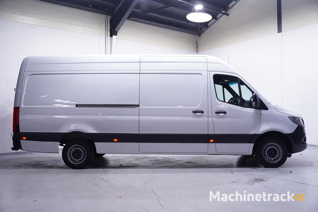 Mercedes-Benz Sprinter 317 CDI 170 pk L3H2 Airco, 360 Camera Laadruimte Pakket, PDC V+A, 270 Graden Deuren, 3-Zits