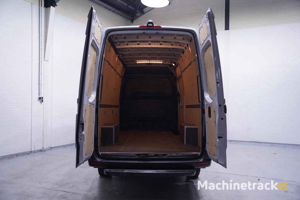 Mercedes-Benz Sprinter 317 CDI 170 pk L3H2 Airco, 360 Camera Laadruimte Pakket, PDC V+A, 270 Graden Deuren, 3-Zits