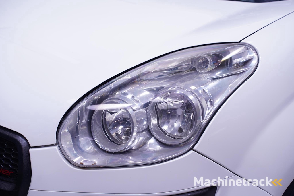 Fiat Doblò 2.0 MultiJet 135 pk SX Maxi Aut. Airco Trekhaak, APK 02-2026