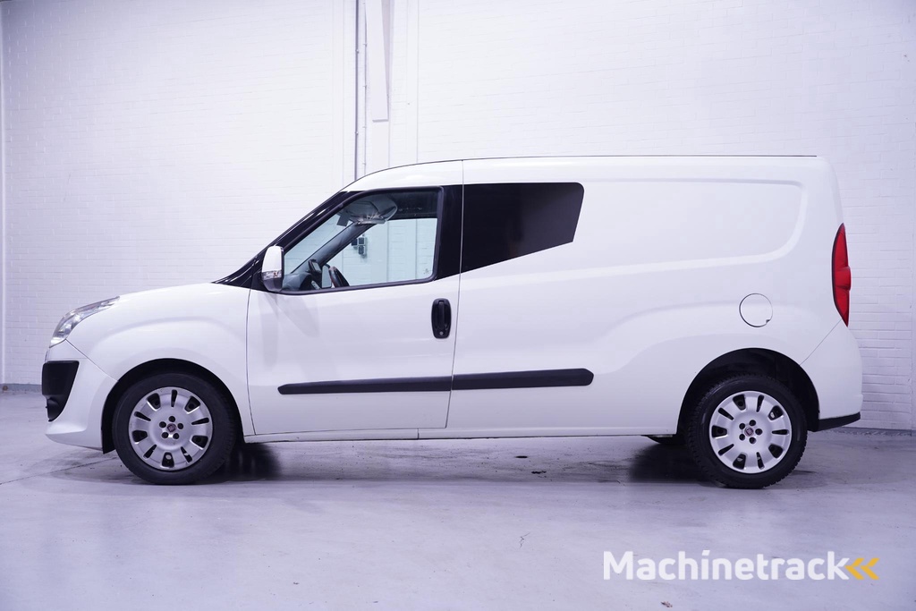 Fiat Doblò 2.0 MultiJet 135 pk SX Maxi Aut. Airco Trekhaak, APK 02-2026