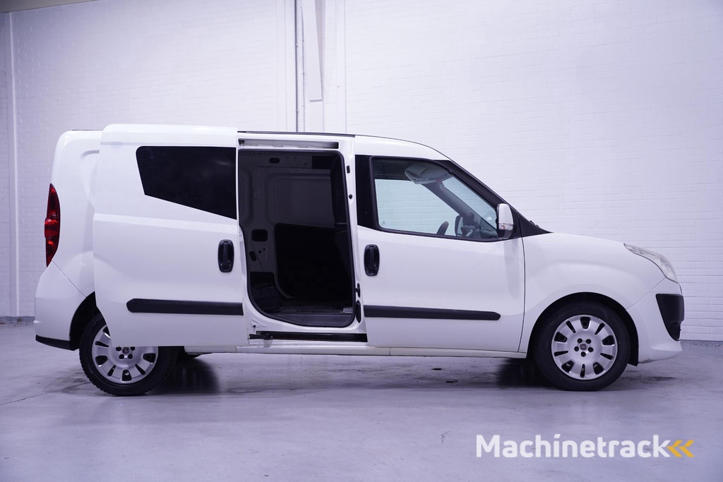 Fiat Doblò 2.0 MultiJet 135 pk SX Maxi Aut. Airco Trekhaak, APK 02-2026