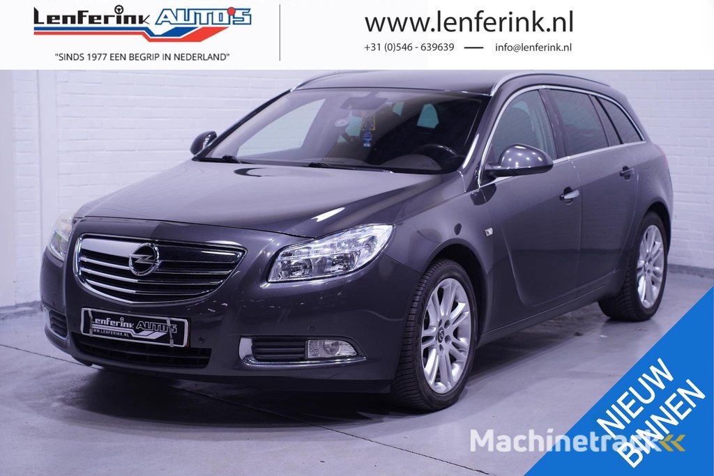 Opel Insignia Sports Tourer 1.6 T Cosmo navigatie electrische stoelbediening met memory stoelverwarming elektrische achterklep PDC v+a winterpakket climate controlle