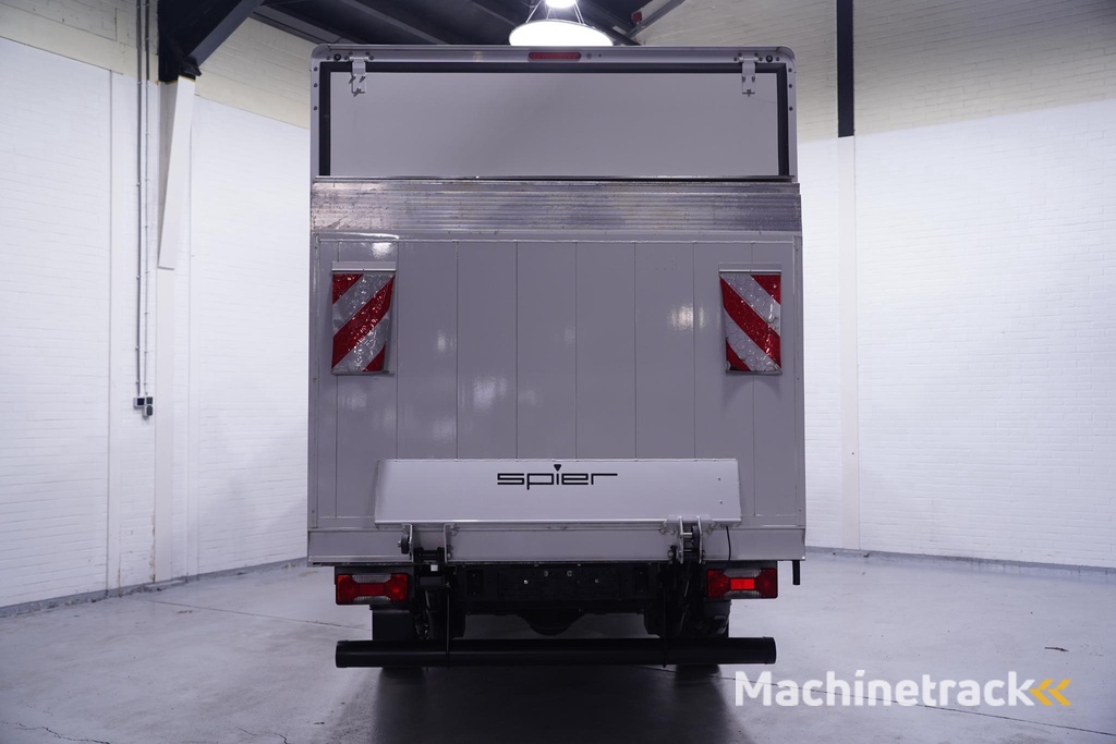 Iveco Daily 35S16 160 pk Bakwagen met Laadklep Airco