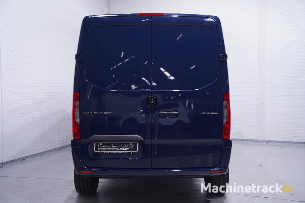 Mercedes-Benz Sprinter 215 CDI 150 pk L2H1 Black&Blue Edition 18' LMV