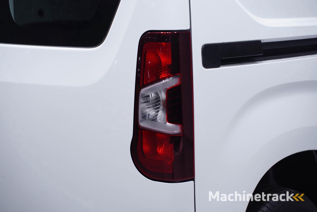 Citroen Berlingo 1.2 Pure Tech 110 pk Benzine Airco