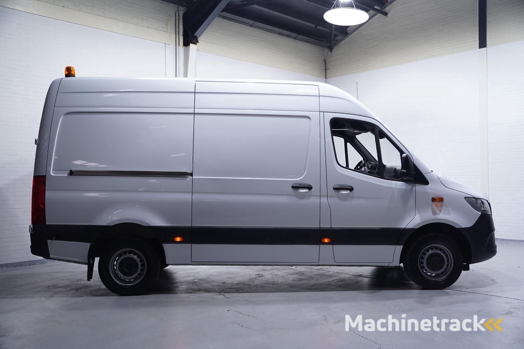 Mercedes-Benz Sprinter 317 CDI 170 pk L2H2 Navi, Laadruimte Pakket Airco, Apple Carplay, DAB+, 3-Zits