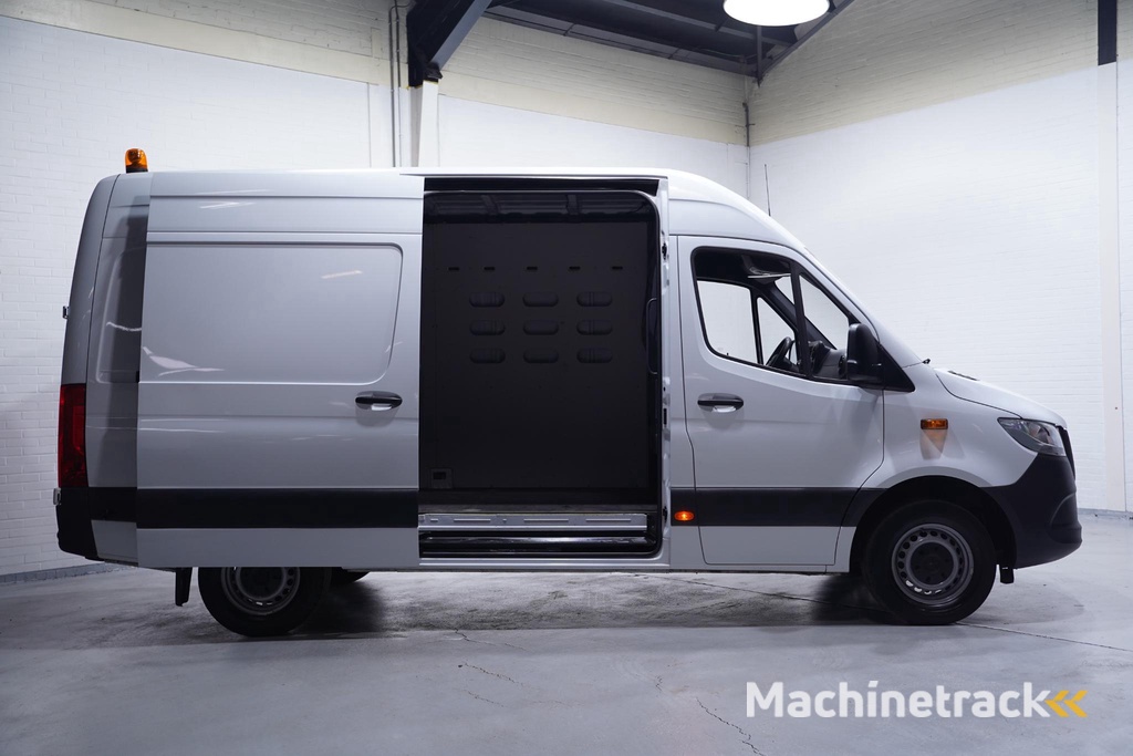 Mercedes-Benz Sprinter 317 CDI 170 pk L2H2 Navi, Laadruimte Pakket Airco, Apple Carplay, DAB+, 3-Zits