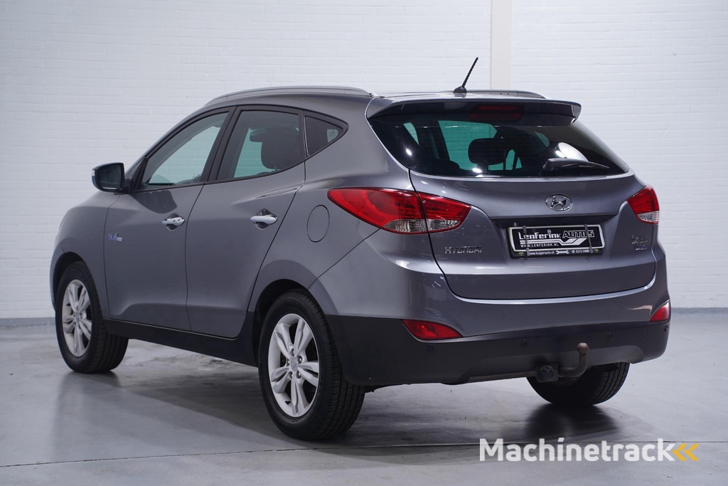 Hyundai ix35 1.6i GDI Style panodak trekhaak PDC achter privateglas climate controlle cruise controlle LMV 17-inch APK tot 20/11/2026