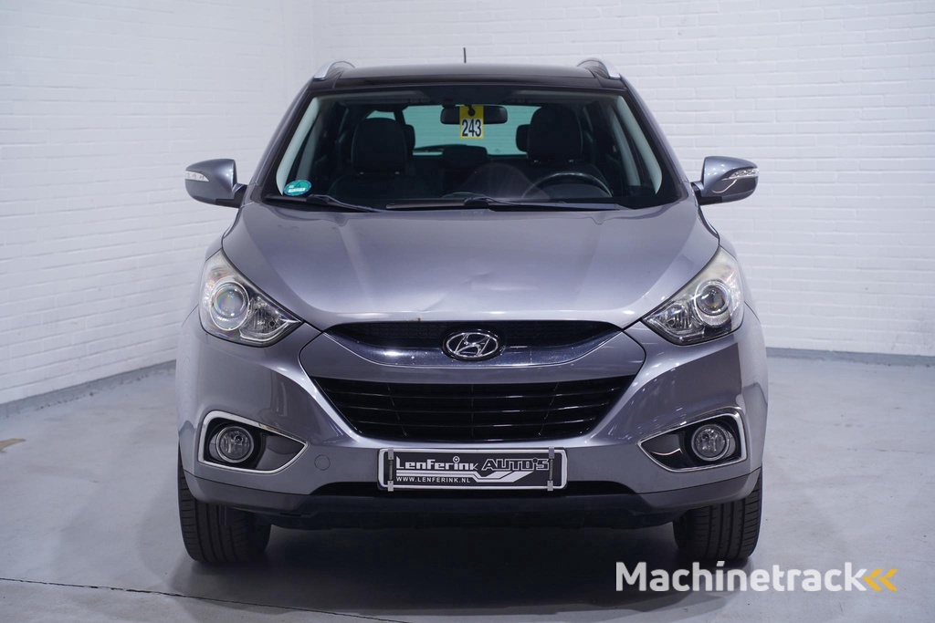 Hyundai ix35 1.6i GDI Style panodak trekhaak PDC achter privateglas climate controlle cruise controlle LMV 17-inch APK tot 20/11/2026