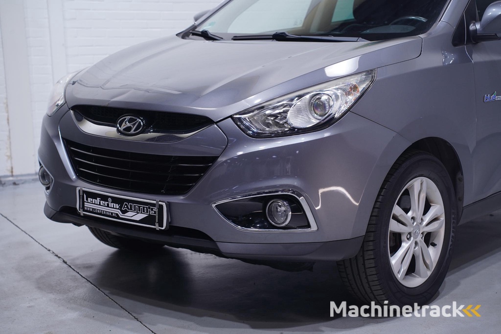 Hyundai ix35 1.6i GDI Style panodak trekhaak PDC achter privateglas climate controlle cruise controlle LMV 17-inch APK tot 20/11/2026