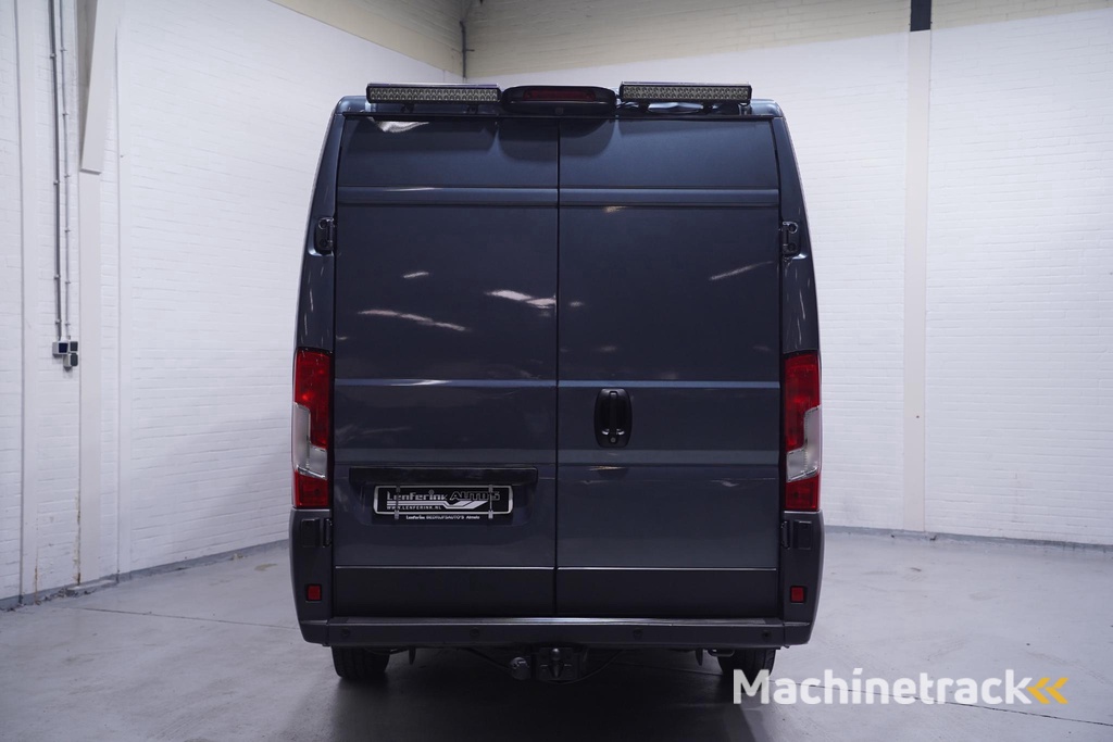 Peugeot Boxer 2.0 BlueHDI 165 pk L4H2 Koel-Vries Auto Dag/Nacht