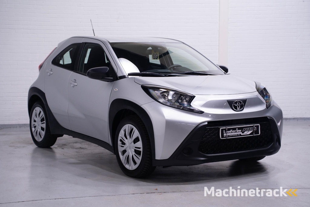 Toyota Aygo X 1.0 VVT-i MT Play