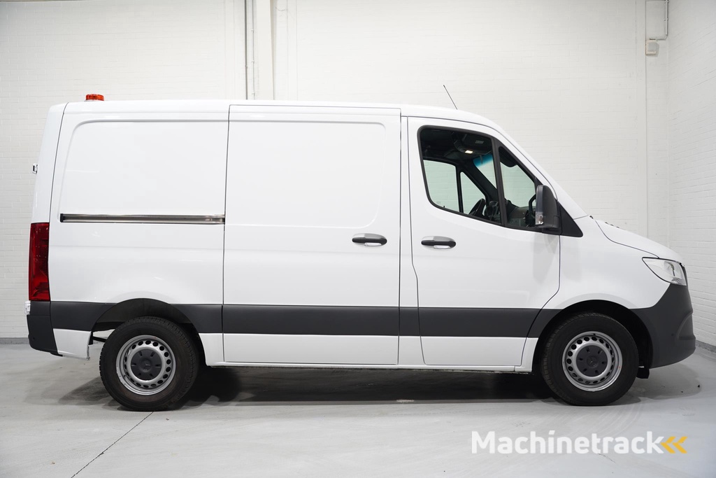 Mercedes-Benz Sprinter 315 CDI 150 pk L1H1 Automaat Navi, Camera Dodehoek Assist, PDC V+A, 2x Geveerde Stoel