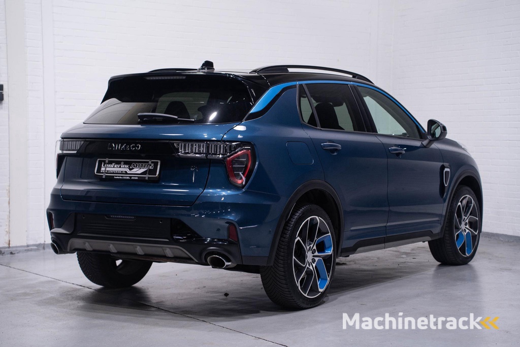 Lynk & Co 01 1.5 Panodak Camera Side assist Navi