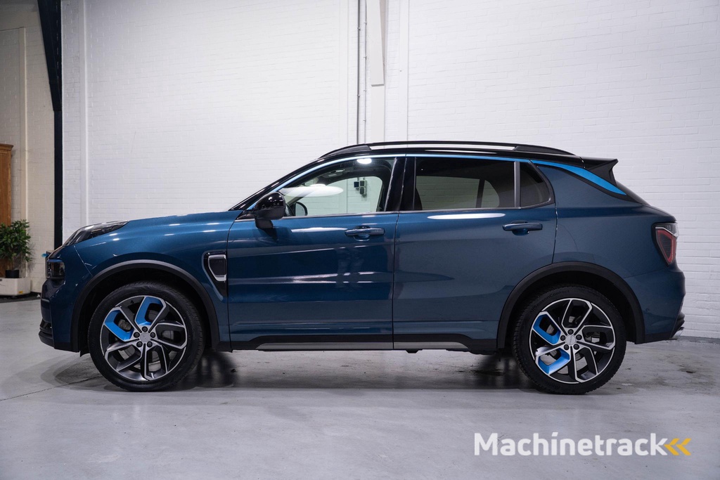 Lynk & Co 01 1.5 Panodak Camera Side assist Navi