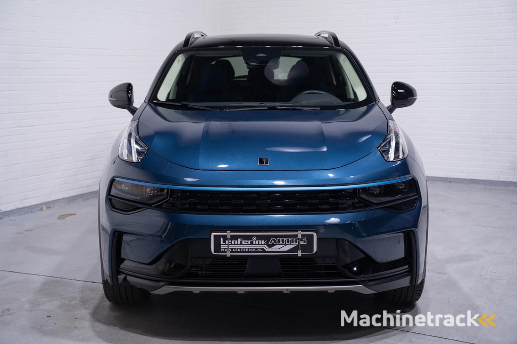 Lynk & Co 01 1.5 Panodak Camera Side assist Navi