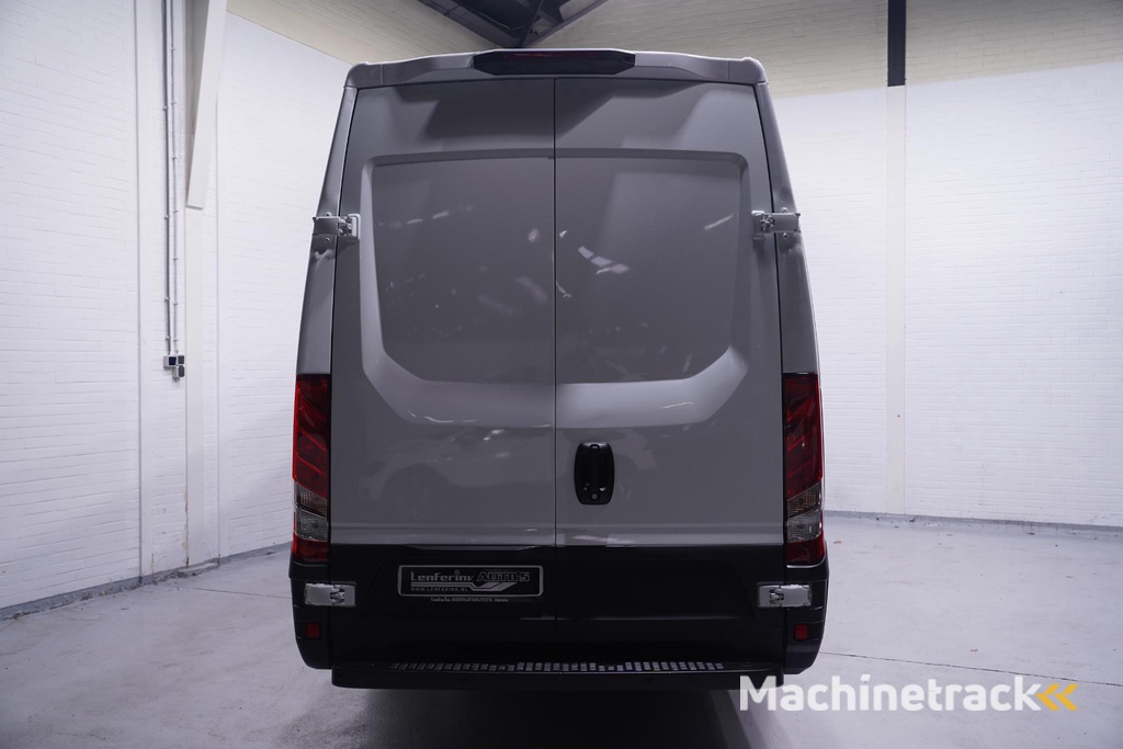 Iveco Daily 35S16 160 pk L4H2 XXL Airco ECC, Enkel lucht Audiosysteem met DAB+, Laadruimte Pakket, 3-Zits