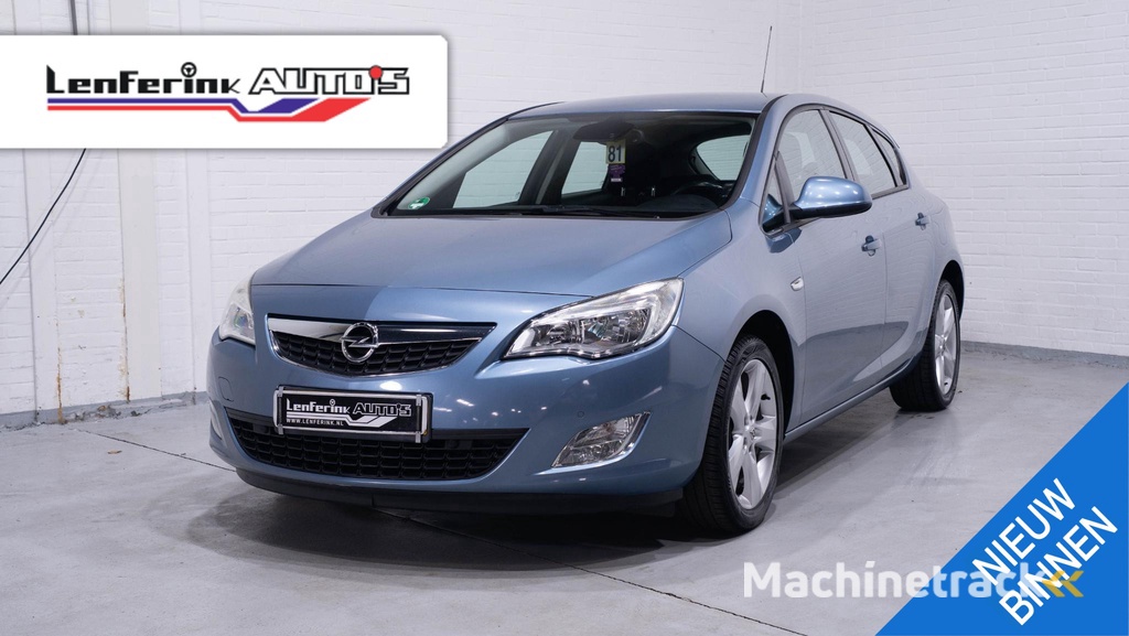 Opel Astra 1.4 Turbo Cosmo climate-controle LMV 17"PDC v+a cruise-controle Cosmo-pakket multifunctioneel stuurwiel