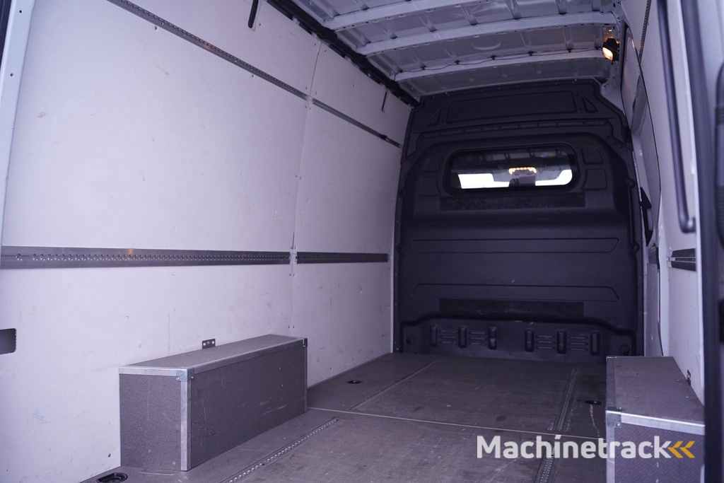 Mercedes-Benz Sprinter 317 CDI 170 pk L2H2 Automaat va 399,- p/mnd Airco, Apple Carplay, Camera, Laadruimte Pakket, PDC V+A, 3-Zits