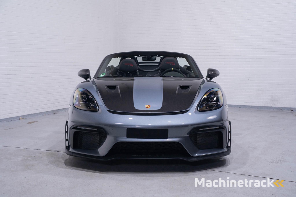 Porsche 718 Spyder RS