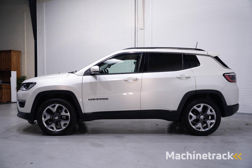 Jeep Compass 2.0 MultiJet 4x4 Limited Grijs Kenteken 2p Navi, Trekhaak, Cruise Control, NAP