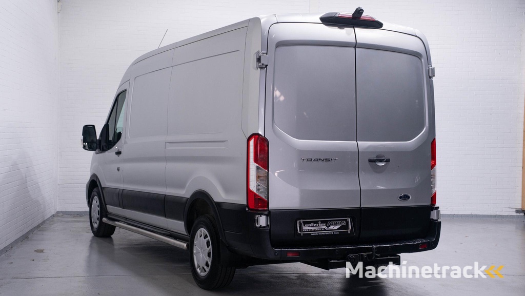 Ford Transit 2.0 TDCI 130 pk L3H2 Trend Navi, Camera Trekhaak 2.500 kg, Sidebars, Cruise Control, NAP, 1e Eig., 3-Zits