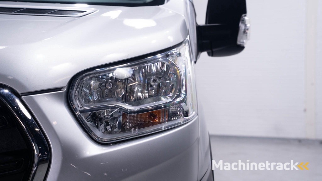 Ford Transit 2.0 TDCI 130 pk L3H2 Trend Navi, Camera Trekhaak 2.500 kg, Sidebars, Cruise Control, NAP, 1e Eig., 3-Zits