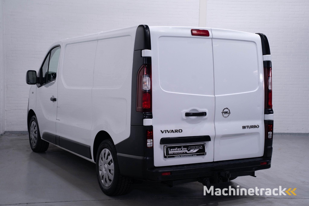 Opel Vivaro 1.6 CDTI 120 pk L1H1 Edition Airco, Trekhaak APK 06-2026, Cruise Control, 3-Zits