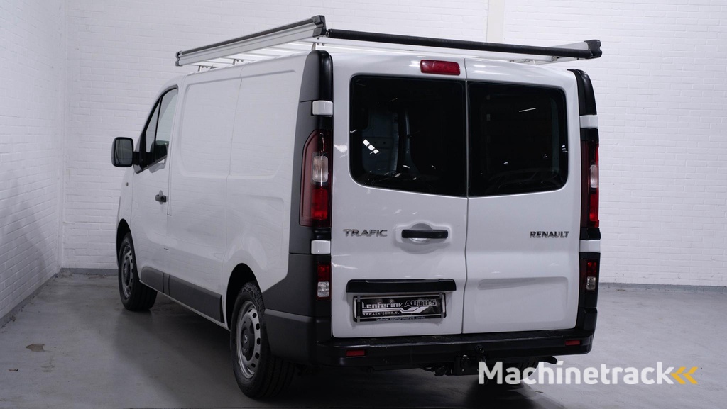 Renault Trafic 1.6 dCi 95 pk L1H1 Airco, Trekhaak, 1e Eigenaar Imperiaal, NAP, 3-Zits