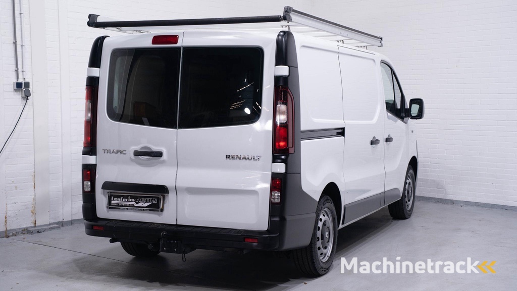 Renault Trafic 1.6 dCi 95 pk L1H1 Airco, Trekhaak, 1e Eigenaar Imperiaal, NAP, 3-Zits