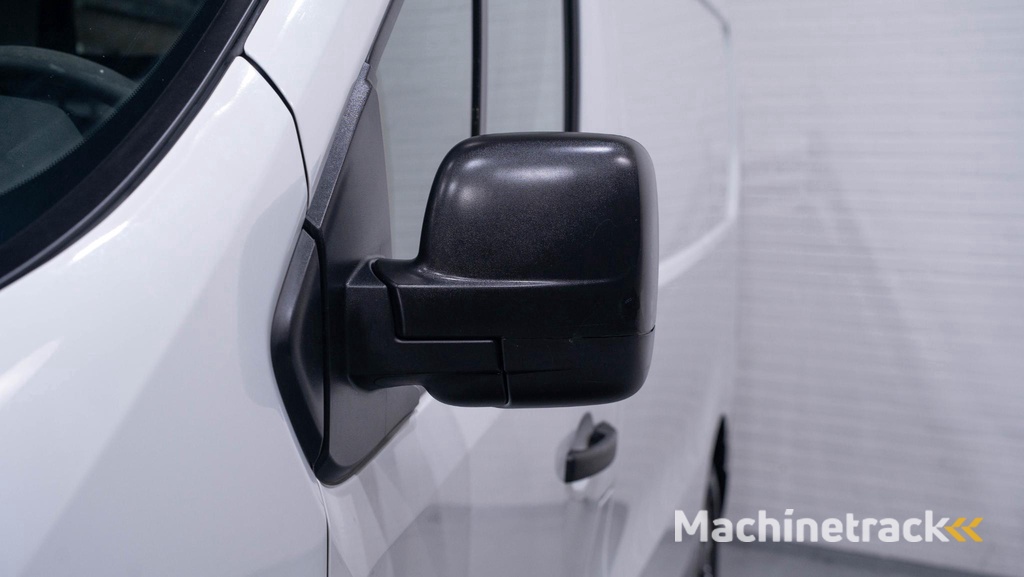 Renault Trafic 1.6 dCi 95 pk L1H1 Airco, Trekhaak, 1e Eigenaar Imperiaal, NAP, 3-Zits