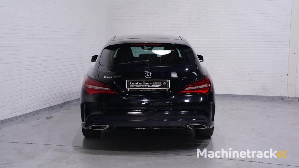 Mercedes-Benz CLA-klasse Shooting Brake 200 Prestige Edition navi sportstoelen cruise-controle PDC v+a carbon inleg led-verlichting camera stoelverwarming schakelflippers