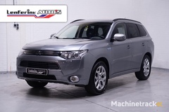 mitsubishi-outlander-2.0-phev-executive-edition-awd-private-glas-intro-pakket-style-pakket-cruise-controle-navigatie-camera-pdc-va-trekhaak-bi-xenon