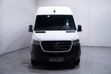 Minituur van Mercedes-Benz Sprinter 317 CDI 170 pk L2H2 Automaat va 399,- p/mnd Airco, Apple Carplay, Camera, Laadruimte Pakket, PDC V+A, 3-Zits
