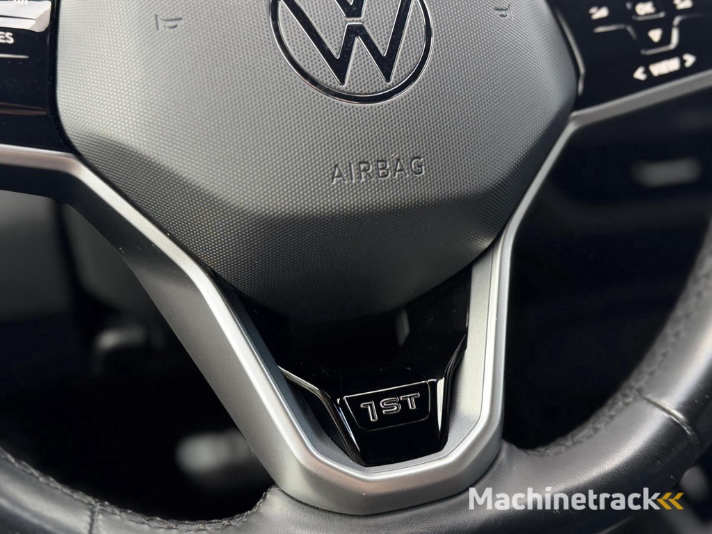 Volkswagen ID.3 First Plus 58 kWh Carplay|Camera|Stuur/stoelverw|Stoelverw|BTW|ACC|