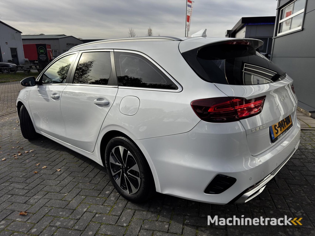 Kia Ceed Sportswagon 1.6 GDI PHEV DynamicPlusLine Automaat|Trekhaak|Dealer onderhouden|Camera|Full LED|Carplay|