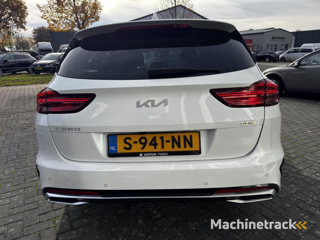 Kia Ceed Sportswagon 1.6 GDI PHEV DynamicPlusLine Automaat|Trekhaak|Dealer onderhouden|Camera|Full LED|Carplay|