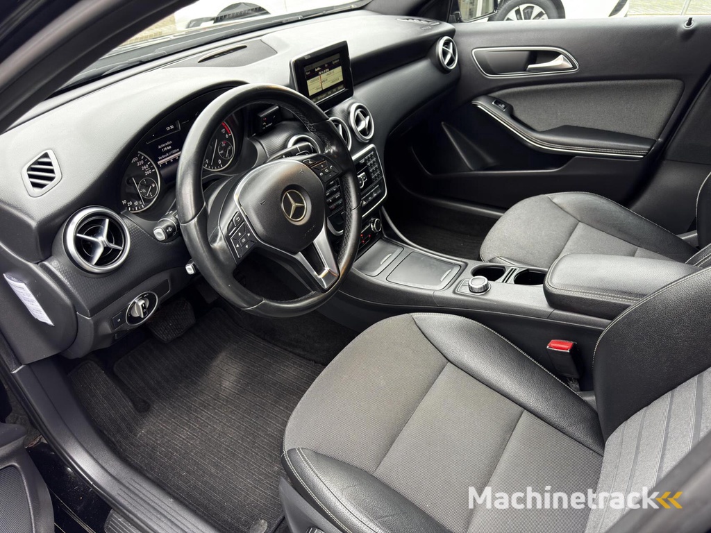 Mercedes A-klasse 180d Ambition Edition Automaat|NL Auto|*Clima*|Cruise|LED|PDC|