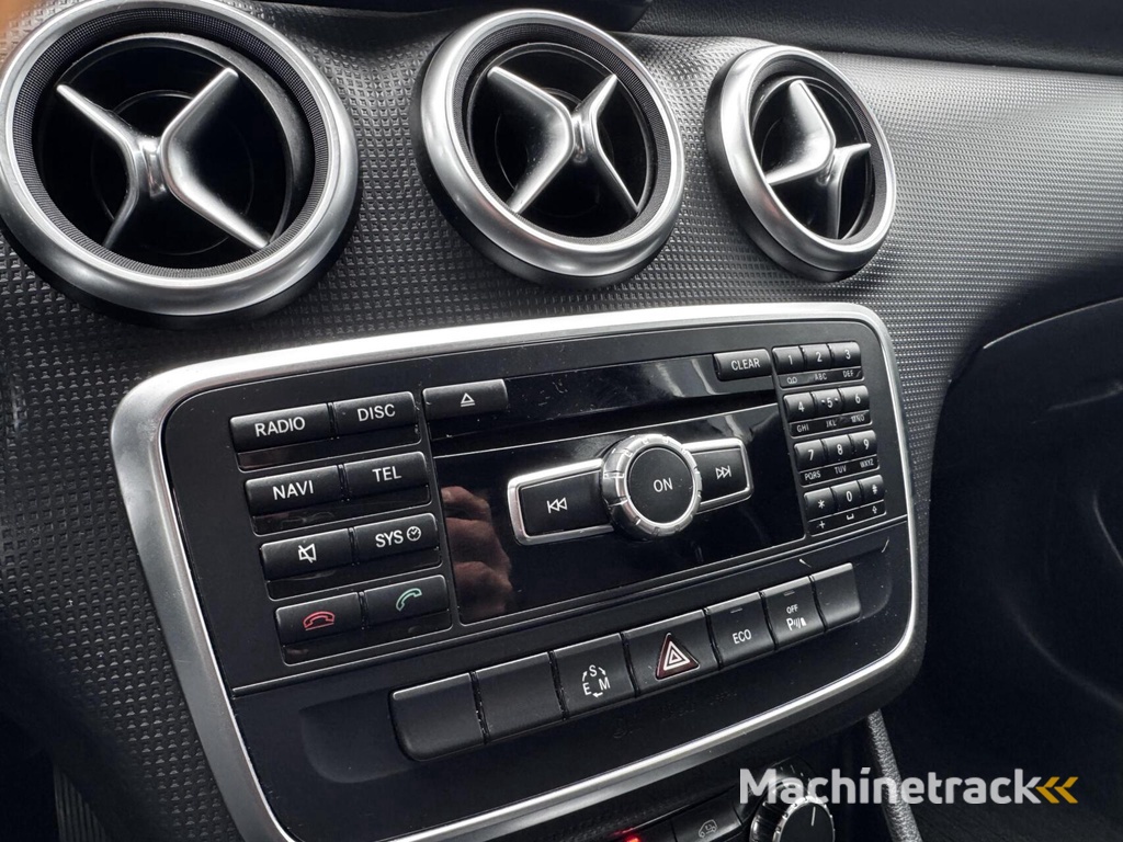 Mercedes A-klasse 180d Ambition Edition Automaat|NL Auto|*Clima*|Cruise|LED|PDC|