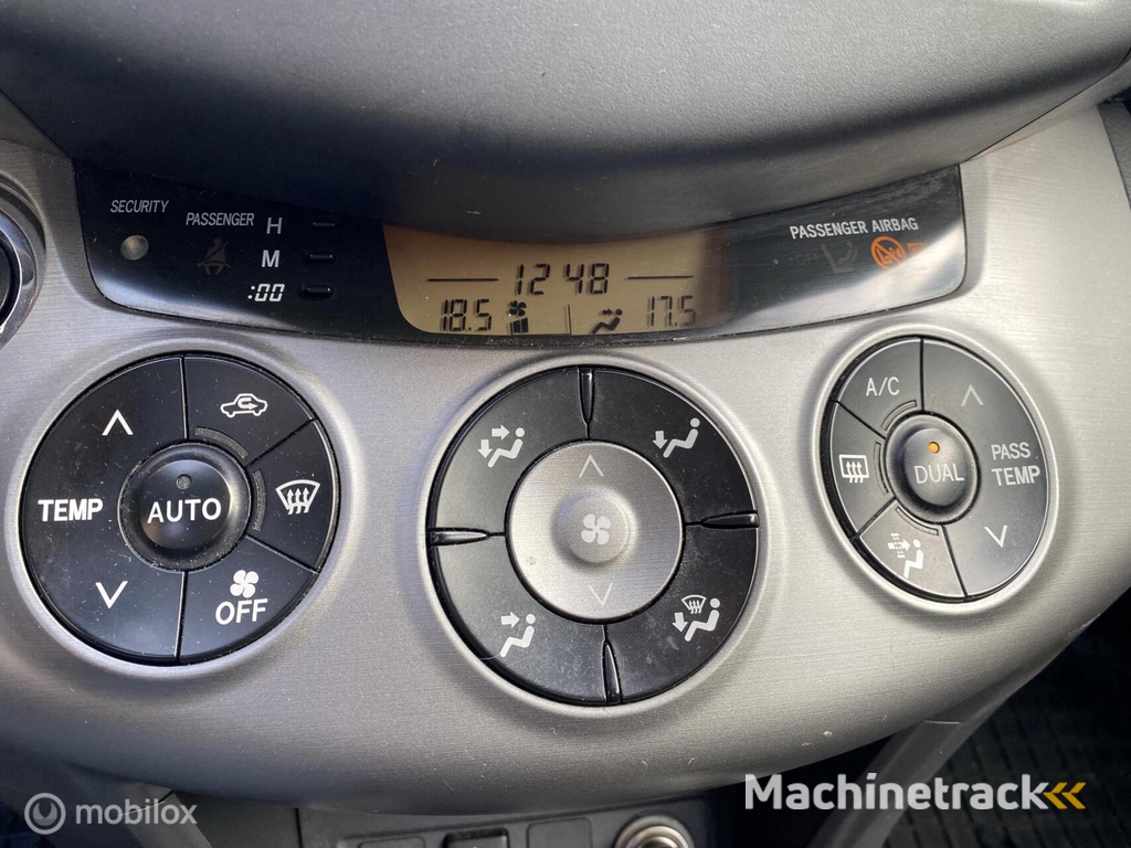 Toyota RAV4 2.0 VVTi Executive 201.DKM ECC LEDER NAVI  CRUISE PDC TREKHAAK